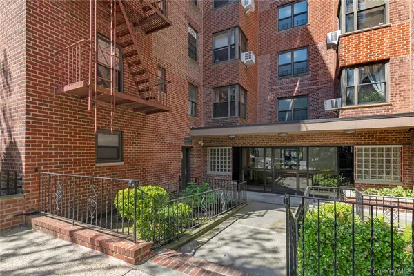 $259,000 | 32-40 89th Street, Unit 110 | Jackson Heights