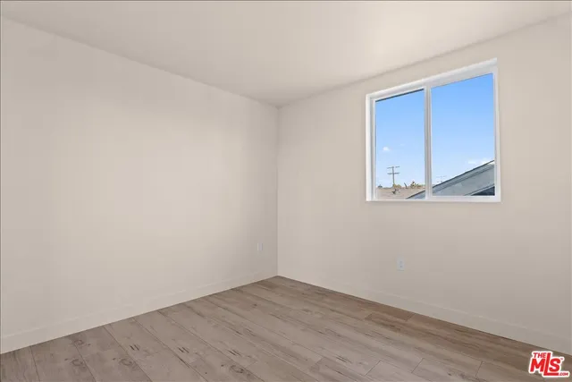$23,900 | 707 West 80th Street, Los Angeles, CA 90044