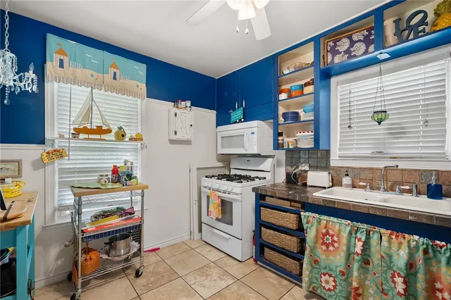 $385,000 | 607 Chaparral Street, Fulton, TX 78382