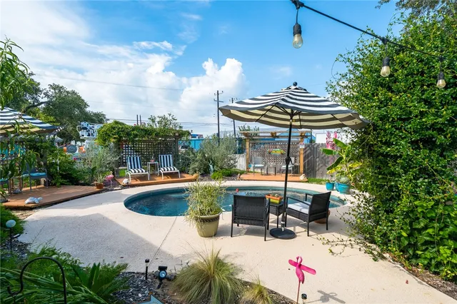 $385,000 | 607 Chaparral Street, Fulton, TX 78382