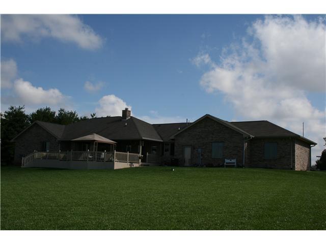 6405 Red Fox Road Pendleton, IN 46064 - Photo 2 of 24