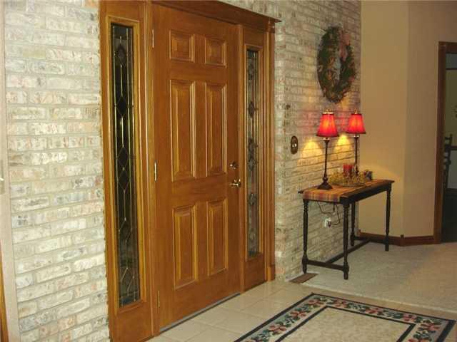 6405 Red Fox Road Pendleton, IN 46064 - Photo 3 of 24
