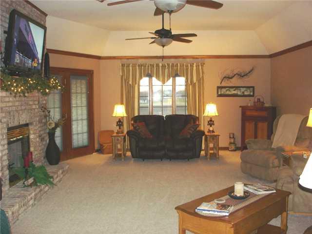 6405 Red Fox Road Pendleton, IN 46064 - Photo 4 of 24