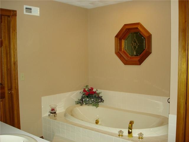 6405 Red Fox Road Pendleton, IN 46064 - Photo 10 of 24