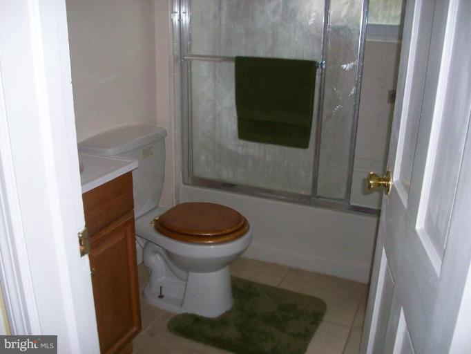 9104 Bradford Road Silver Spring, MD 20901 - Photo 13 of 14 Bath #1