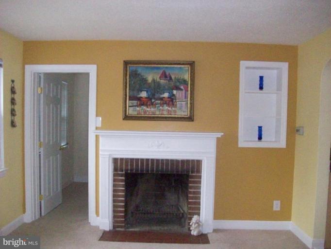 9104 Bradford Road Silver Spring, MD 20901 - Photo 3 of 14 Living Room