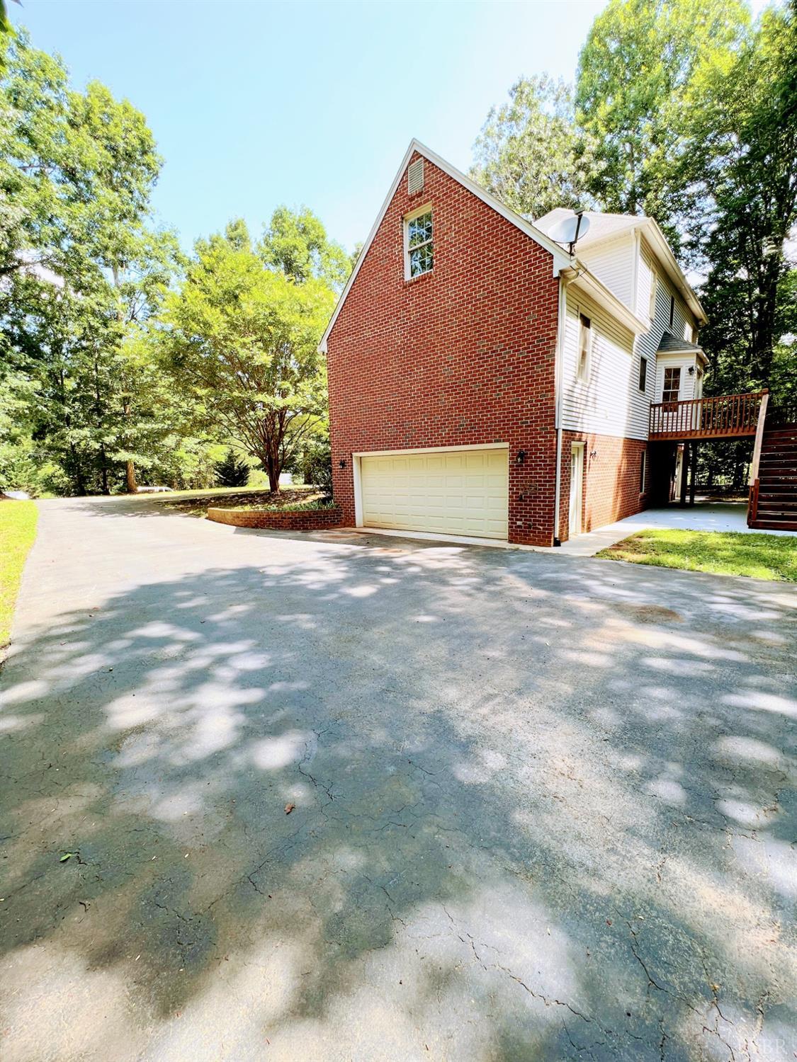 1095 Briar Ridge Place Forest, VA 24551 - Photo 34 of 35 Gallery Image 34