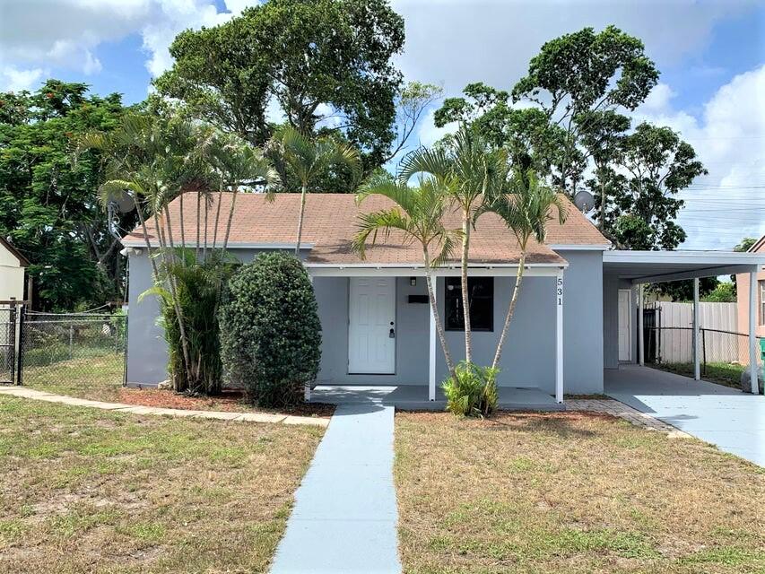 531 West 2nd Street Riviera Beach, FL 33404 - Photo 1 of 12 Front View