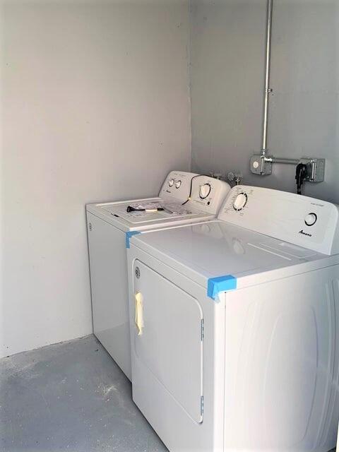 531 West 2nd Street Riviera Beach, FL 33404 - Photo 10 of 12 Washer & Dryer.