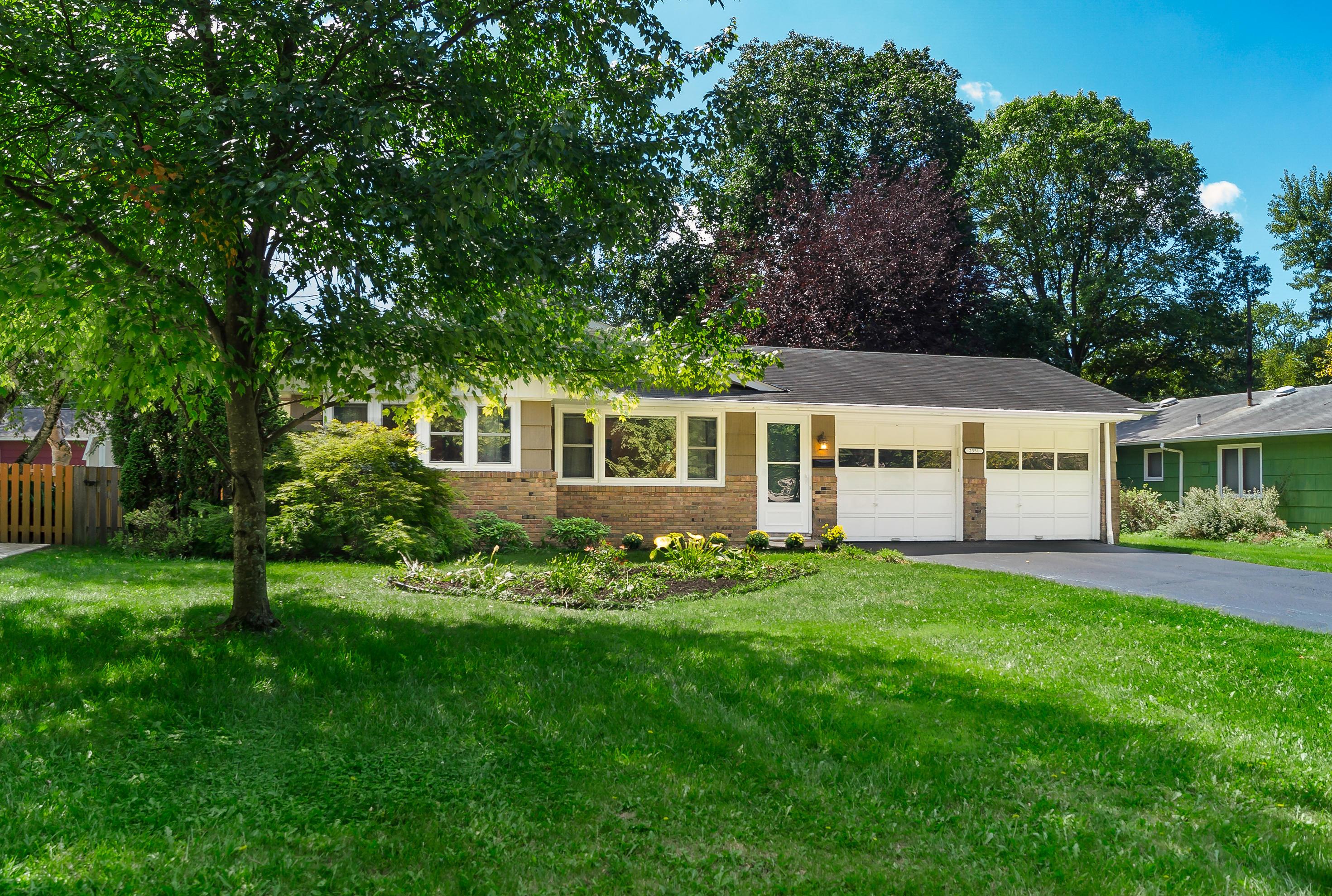 2351 Fishinger Road Columbus, OH 43221 - Photo 2 of 21