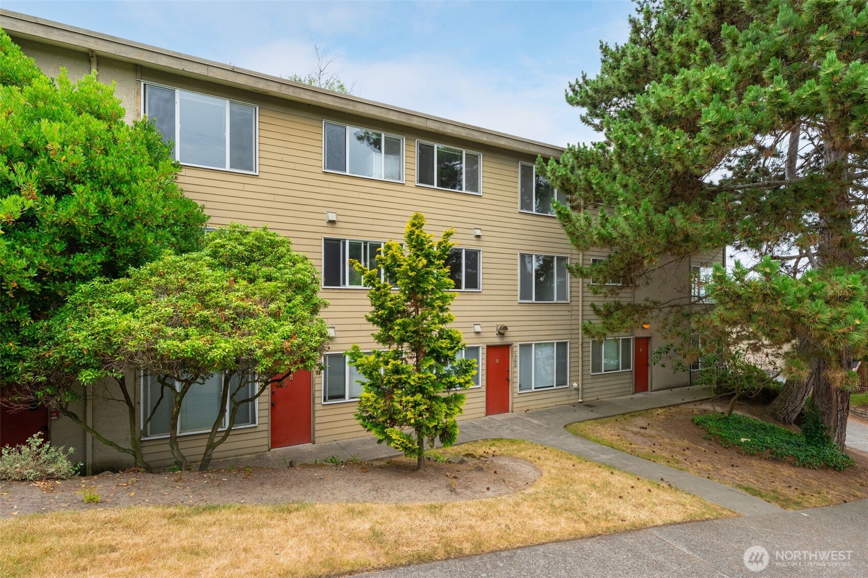 600 West Emerson Street Seattle, WA 98119 - Photo 2 of 15