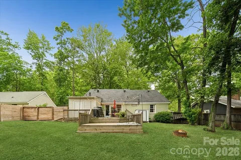 $378,000 | 1005 Pinafore Drive, Charlotte, NC 28212