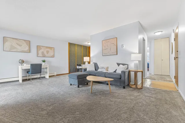 $134,900 | 12992 Nicollet Avenue, Unit 102, Burnsville, MN 55337