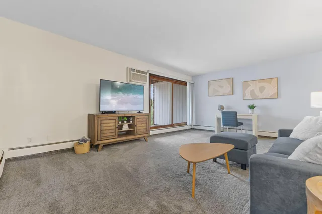 $134,900 | 12992 Nicollet Avenue, Unit 102, Burnsville, MN 55337