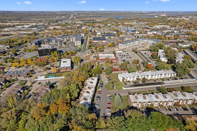 $134,900 | 12992 Nicollet Avenue, Unit 102, Burnsville, MN 55337