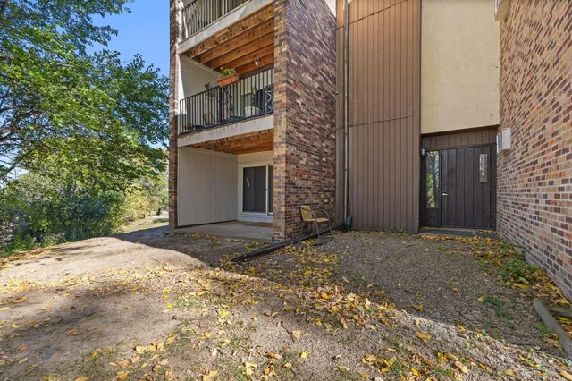$134,900 | 12992 Nicollet Avenue, Unit 102, Burnsville, MN 55337