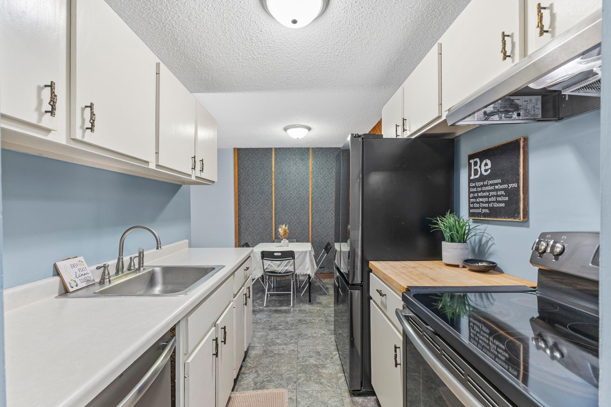 12992 Nicollet Avenue, Unit 102 Burnsville, MN 55337 - Photo 9 of 34