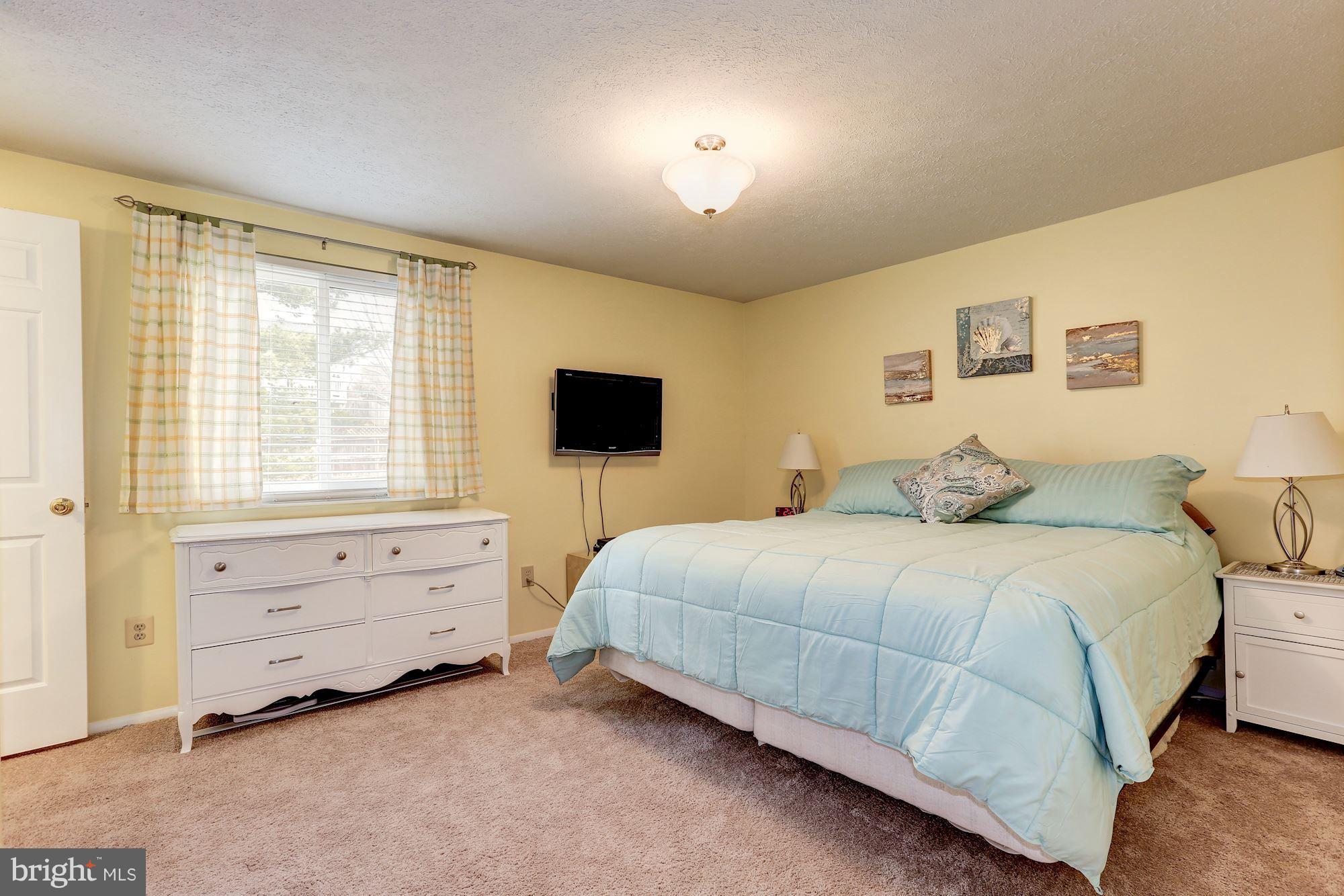 417 Belle Grove Road Gaithersburg, MD 20877 - Photo 15 of 30 Bedroom