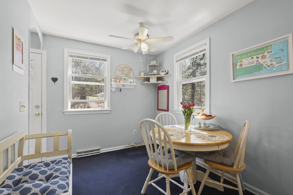 47 Cliff Road Bourne, MA 02532 - Photo 12 of 32