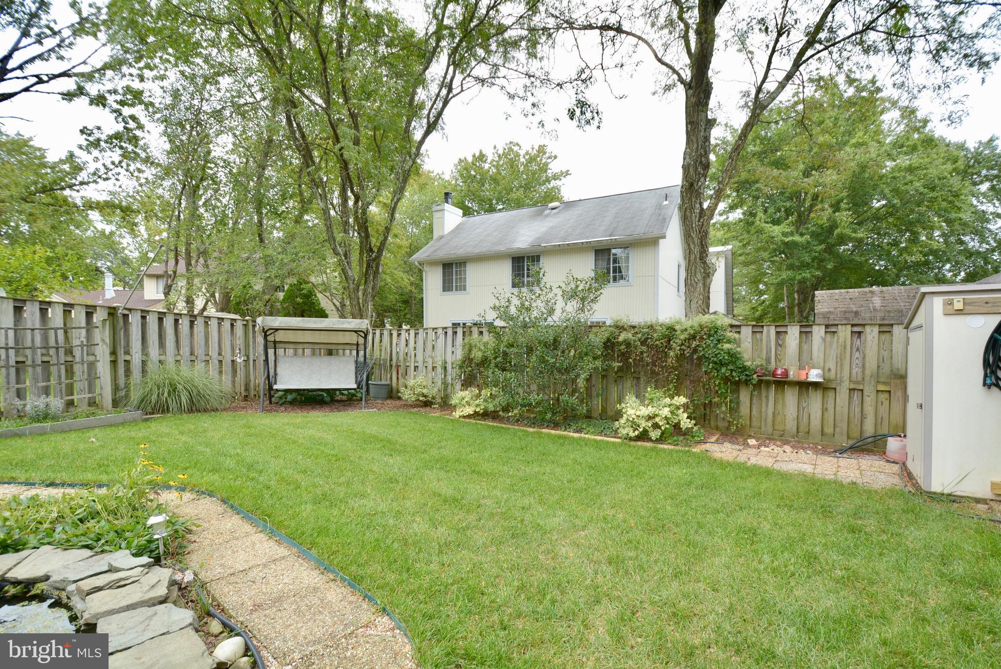 5947 Hall Street Springfield, VA 22152 - Photo 36 of 38 Grassy area within the fence.