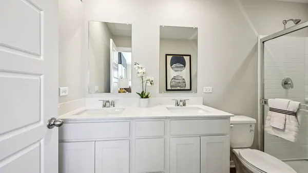 $574,990 | 2226 Lakeshore Drive, Schaumburg, IL 60173