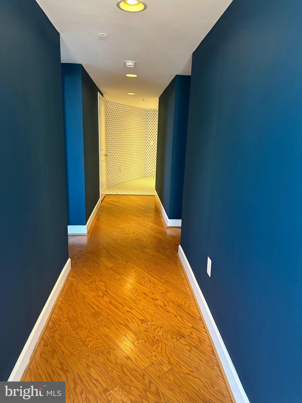 1220 North Fillmore Street, Unit 901 Arlington, VA 22201 - Photo 11 of 35 a view of balcony