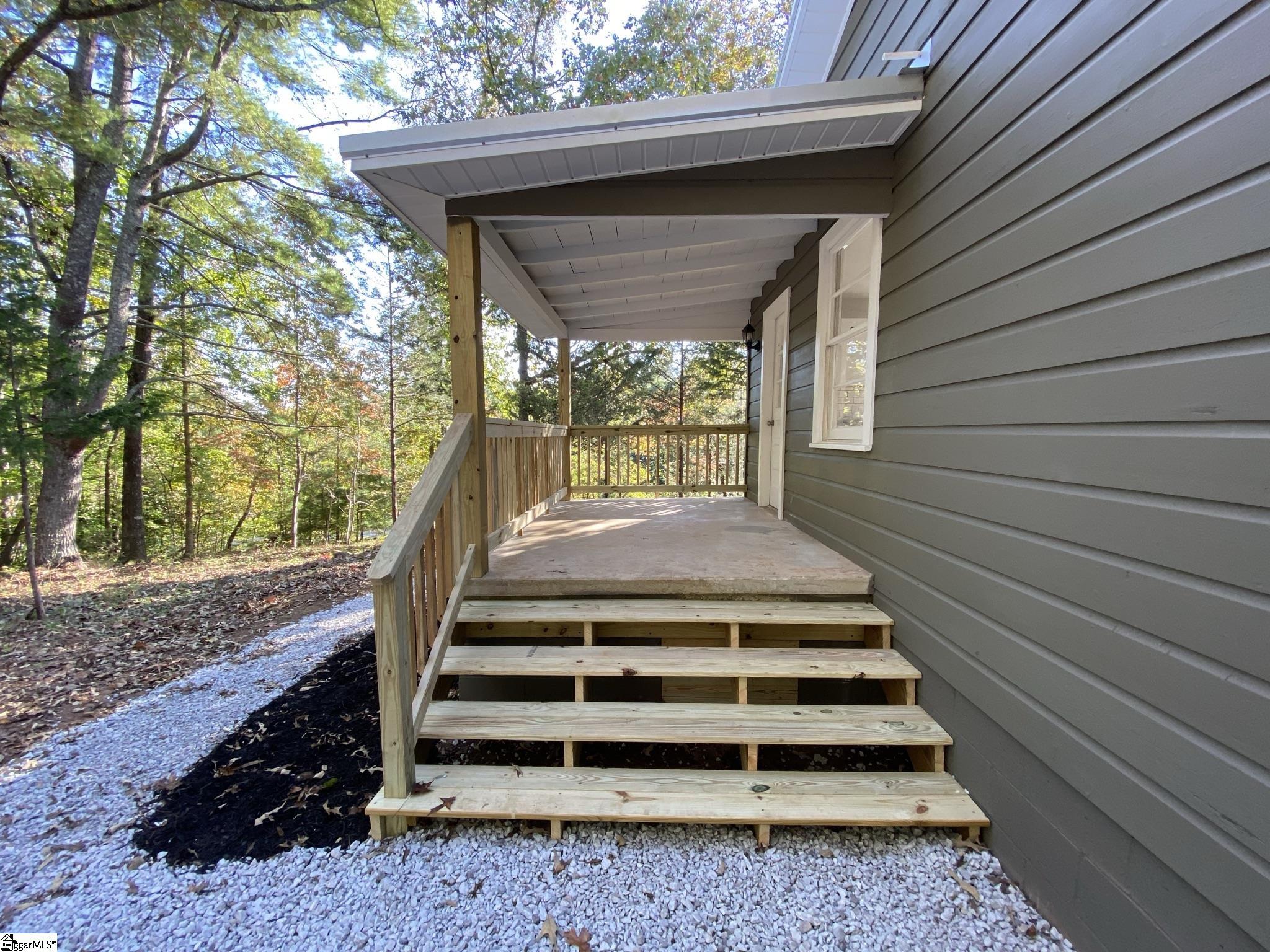 1286 Gravley Road Pickens, SC 29671 - Photo 18 of 30