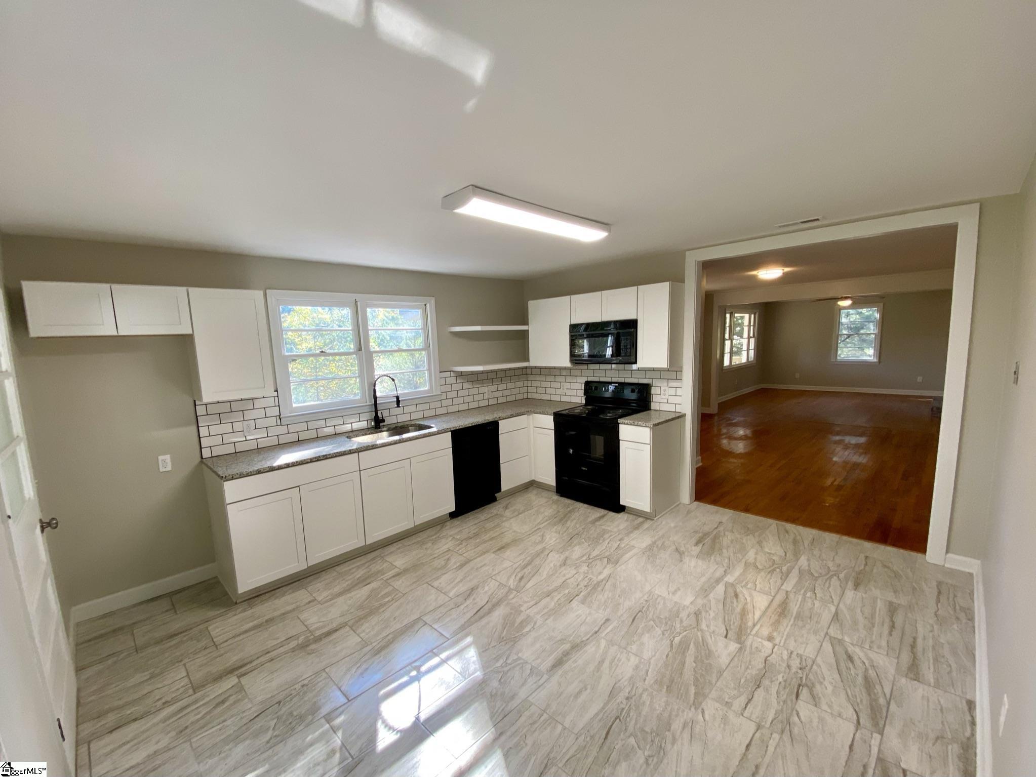 1286 Gravley Road Pickens, SC 29671 - Photo 21 of 30