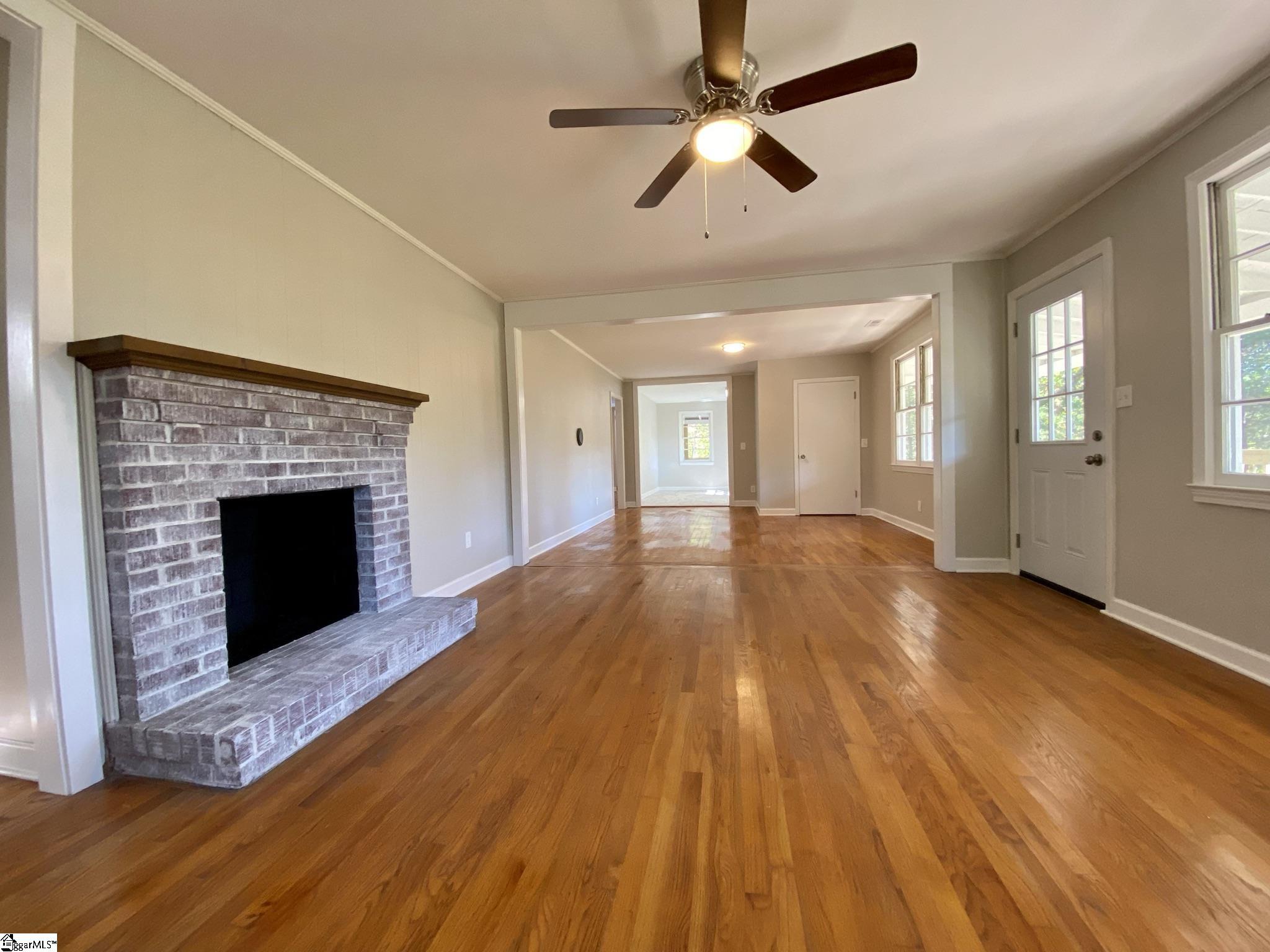 1286 Gravley Road Pickens, SC 29671 - Photo 5 of 30