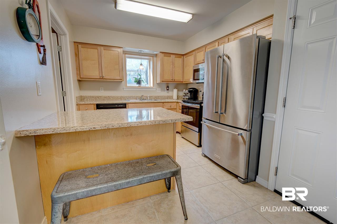 185 Robbins Boulevard Daphne, AL 36526 - Photo 16 of 35