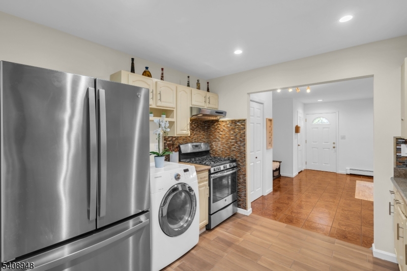 37 Schmitt Road West Orange, NJ 07052 - Photo 10 of 33
