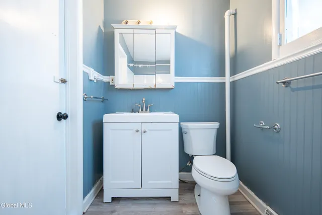 $2,100 | 6 Utica Avenue, Colonie, NY 12110