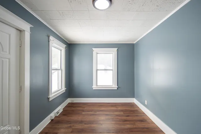 $2,100 | 6 Utica Avenue, Colonie, NY 12110