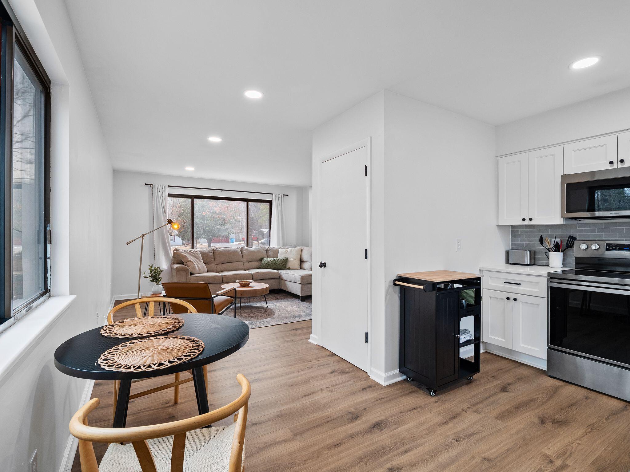4701 Oak Road Northwest Roanoke, VA 24017 - Photo 14 of 28 16-4701 Oak Rd NW-MFW Media