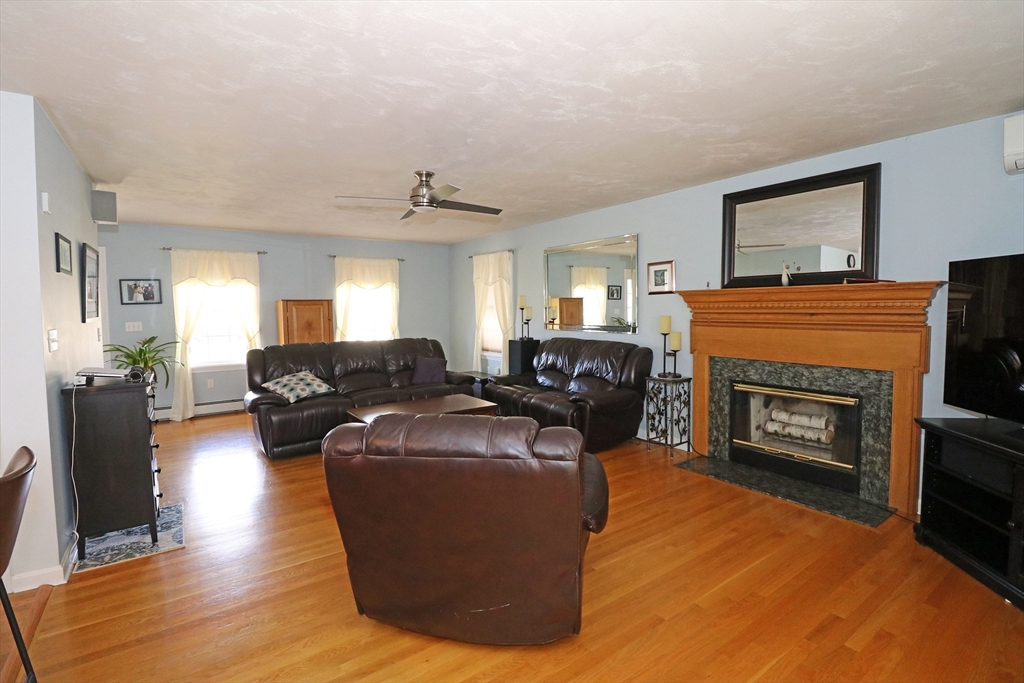 76 Ridge Lane Swansea, MA 02777 - Photo 13 of 42 Gallery Image 13