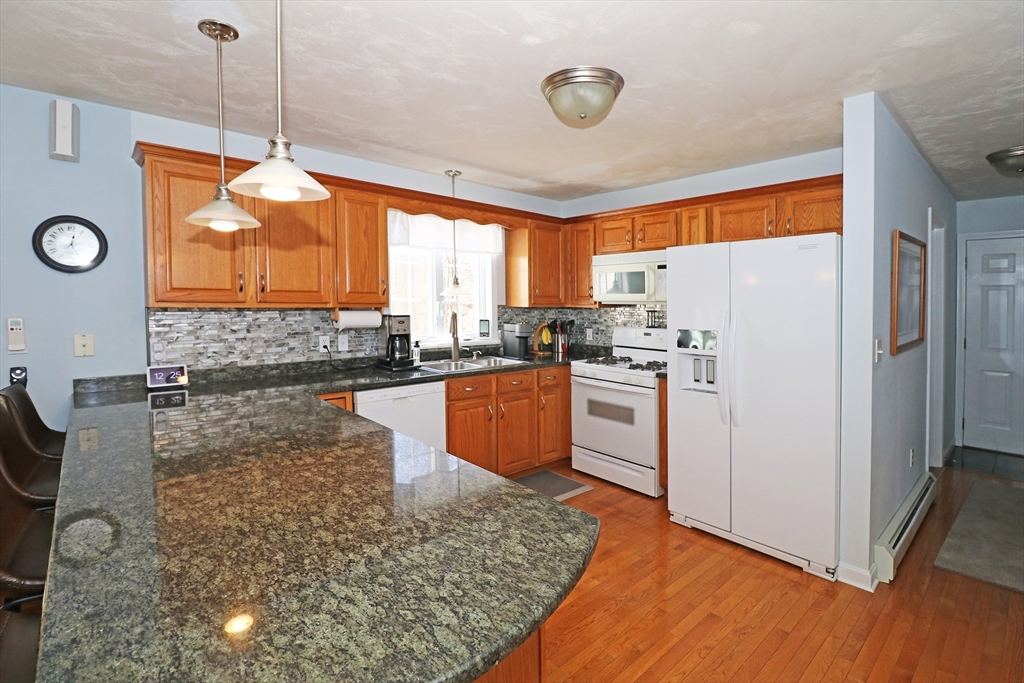 76 Ridge Lane Swansea, MA 02777 - Photo 18 of 42 Gallery Image 18