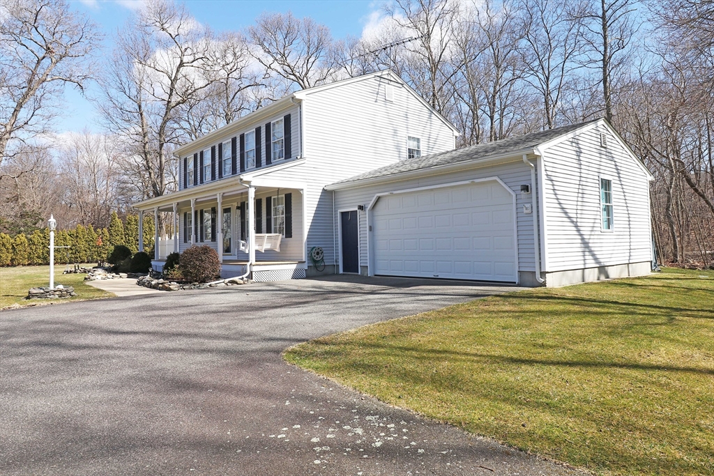 76 Ridge Lane Swansea, MA 02777 - Photo 2 of 42 Gallery Image 2