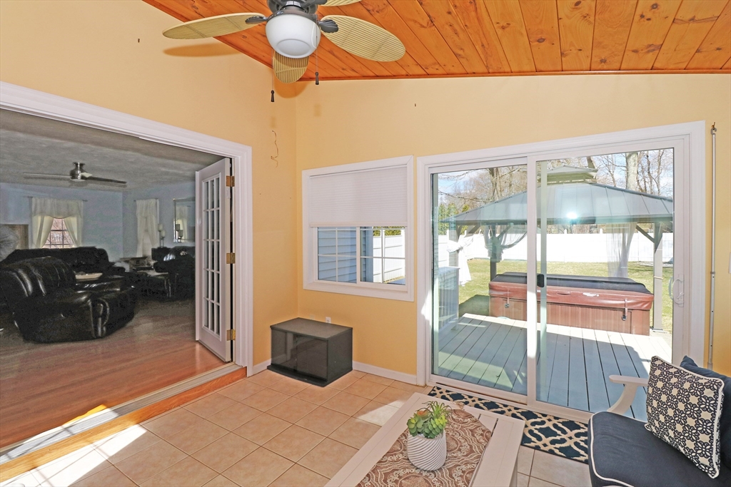 76 Ridge Lane Swansea, MA 02777 - Photo 21 of 42 Gallery Image 21
