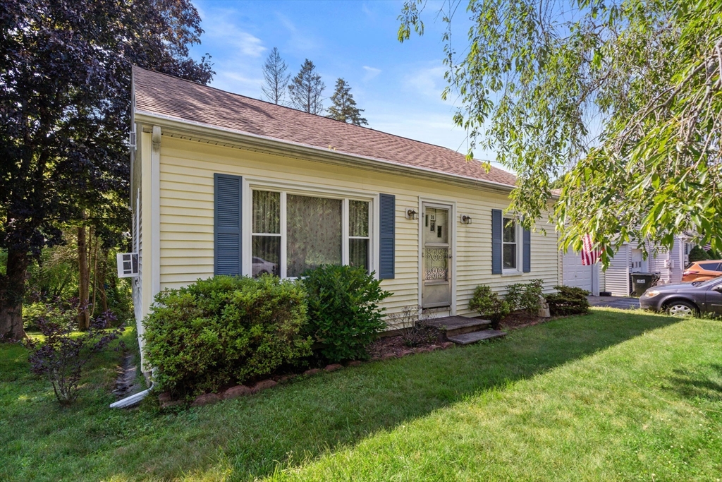 39 Dudley Hill Road Dudley, MA 01571 - Photo 1 of 31 Gallery Image 1