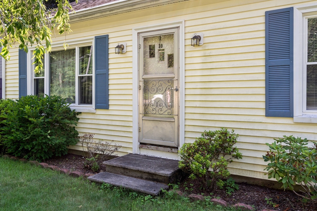 39 Dudley Hill Road Dudley, MA 01571 - Photo 7 of 31 Gallery Image 7