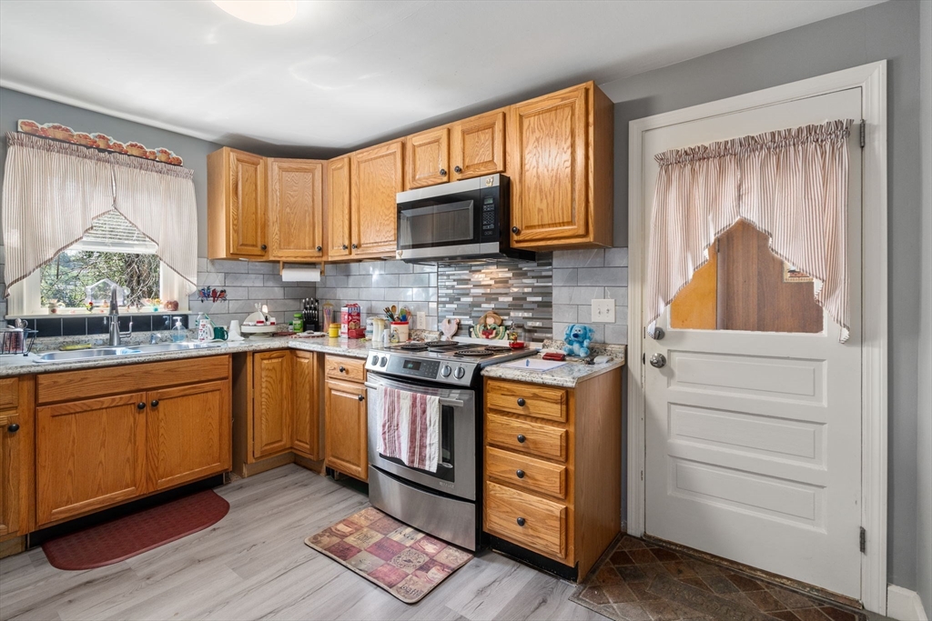 39 Dudley Hill Road Dudley, MA 01571 - Photo 8 of 31 Gallery Image 8