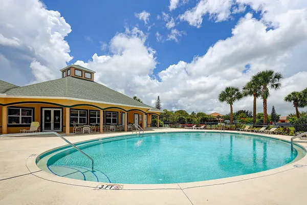 $1,900 | 1858 Pelican Drive, Unit 2, Fort Pierce, FL 34982