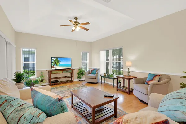 $1,900 | 1858 Pelican Drive, Unit 2, Fort Pierce, FL 34982