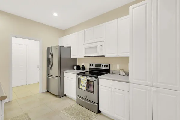 $1,900 | 1858 Pelican Drive, Unit 2, Fort Pierce, FL 34982