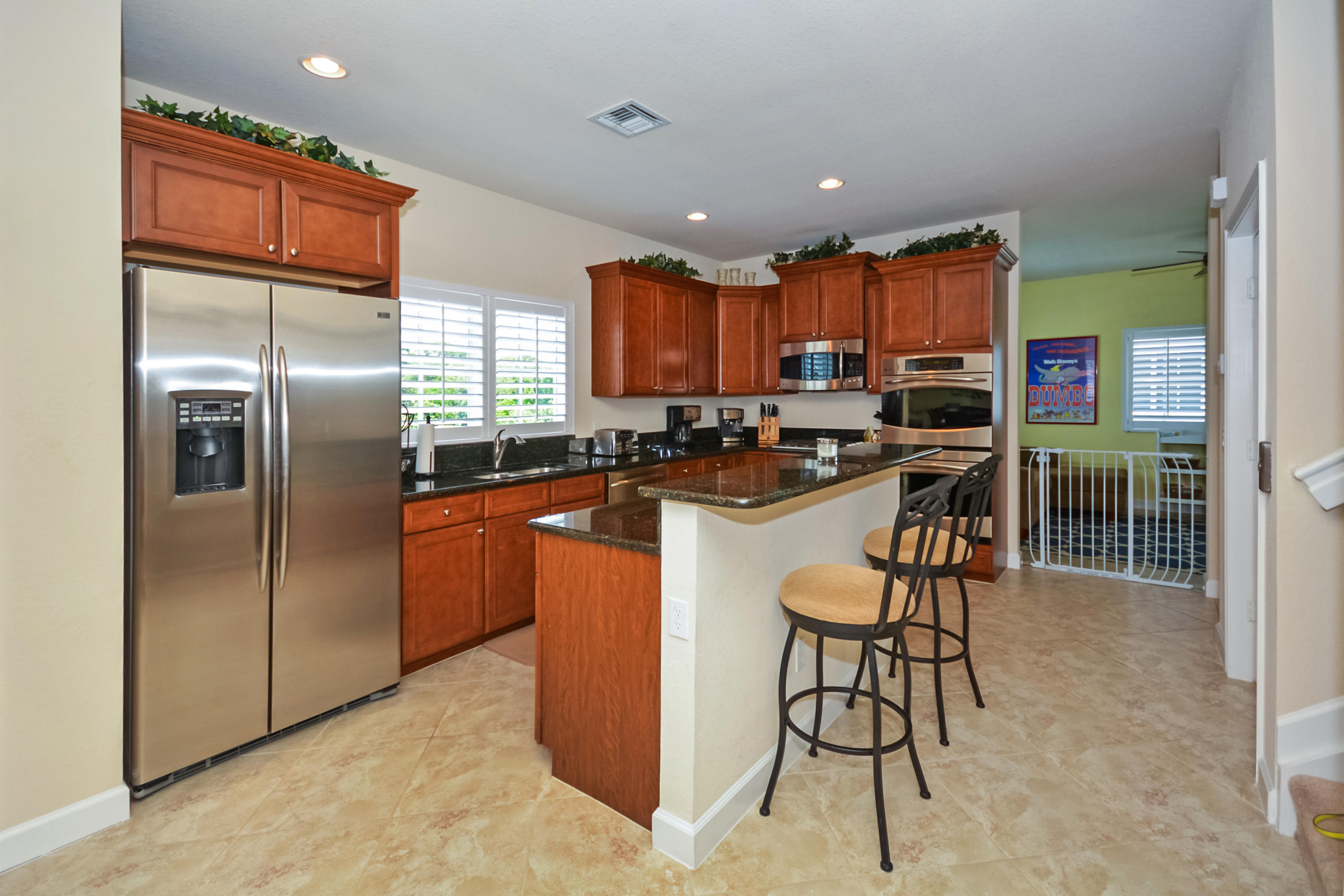87 Northwest Hawthorne Place Boca Raton, FL 33432 - Photo 11 of 38 Kitchen