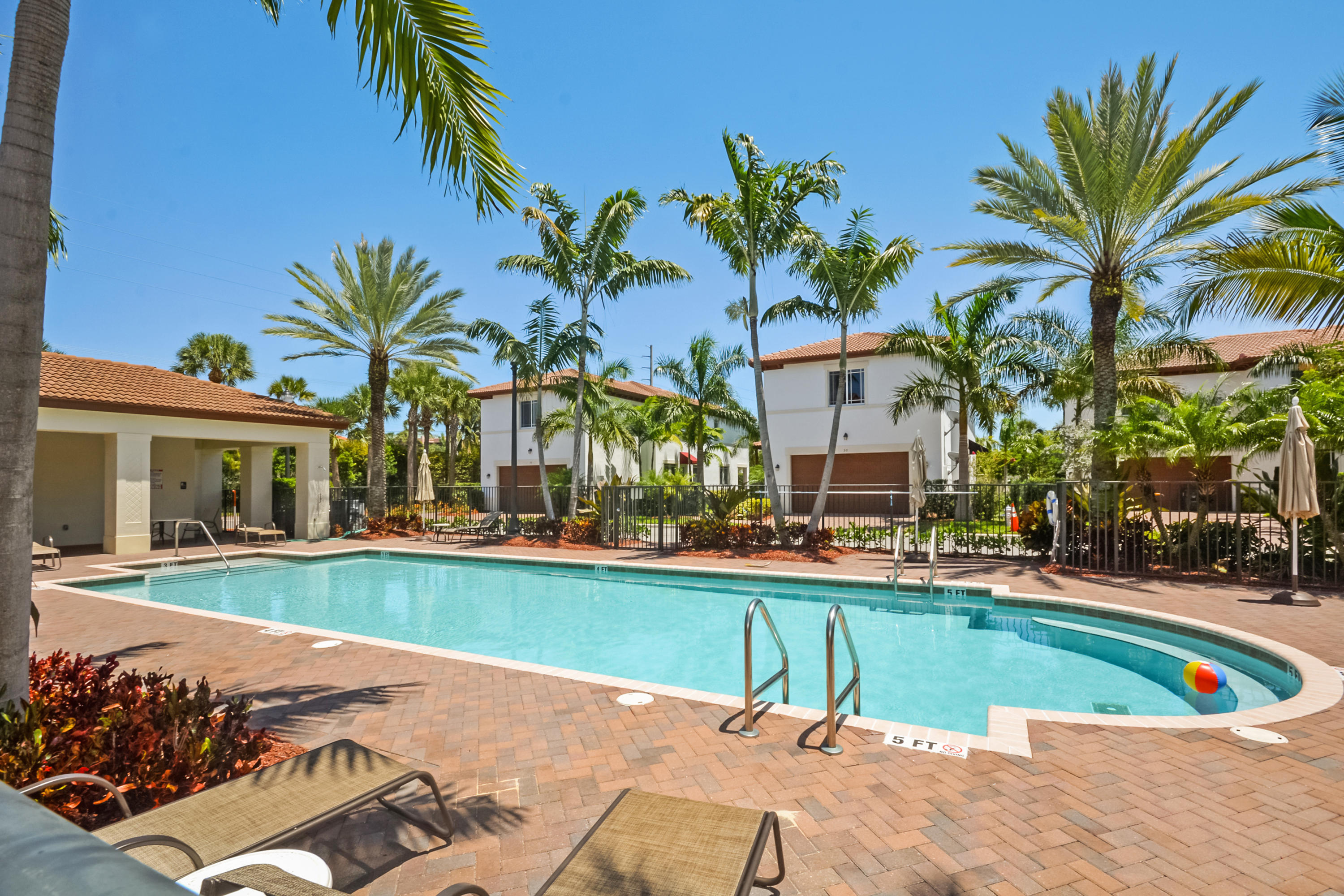 87 Northwest Hawthorne Place Boca Raton, FL 33432 - Photo 2 of 38 Community Pool