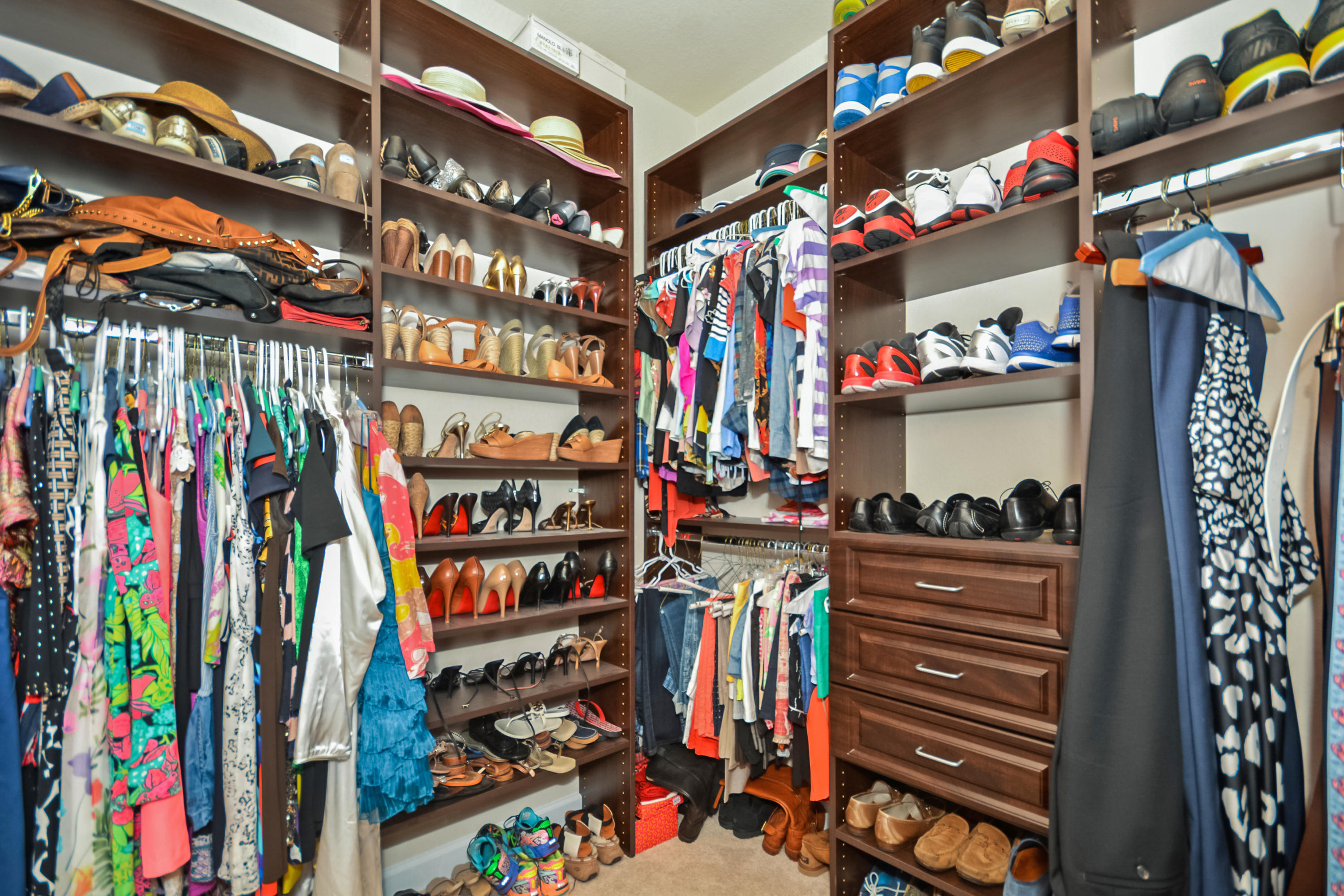 87 Northwest Hawthorne Place Boca Raton, FL 33432 - Photo 24 of 38 Master Closet