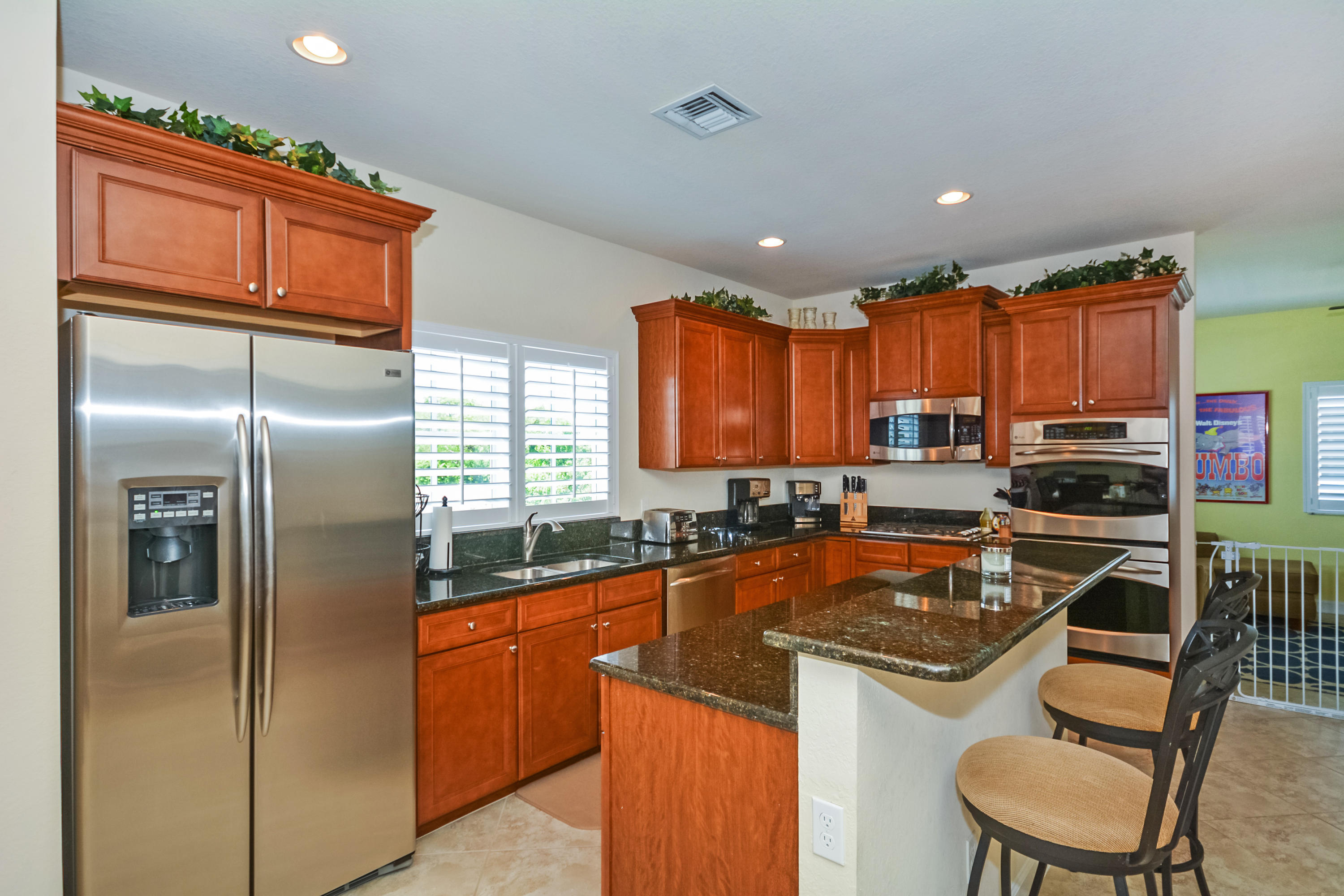 87 Northwest Hawthorne Place Boca Raton, FL 33432 - Photo 10 of 38 Kitchen