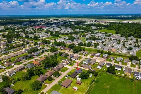$295,000 | 114 Ballay Drive, Belle Chasse, LA 70037