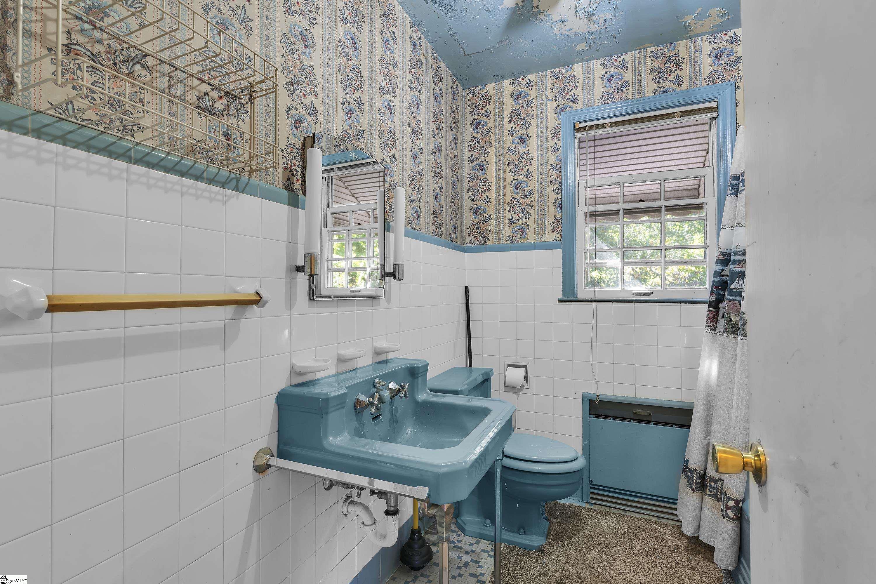 303 North B Street Easley, SC 29640 - Photo 34 of 42